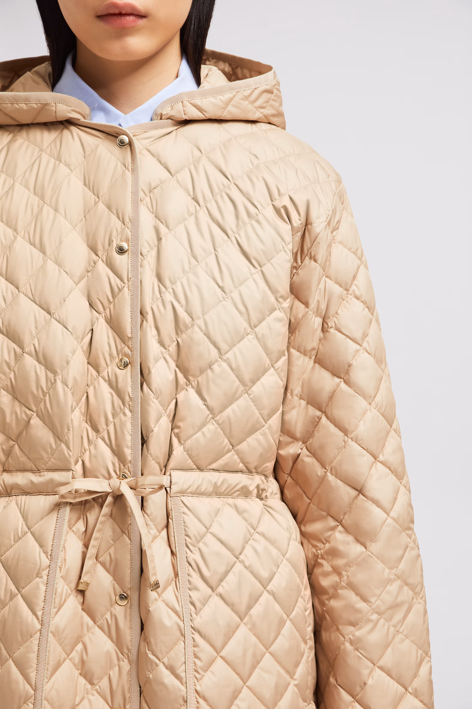 Plumífero largo acolchado con motivo de rombos y capucha Etelan Mujer Beige Moncler 7
